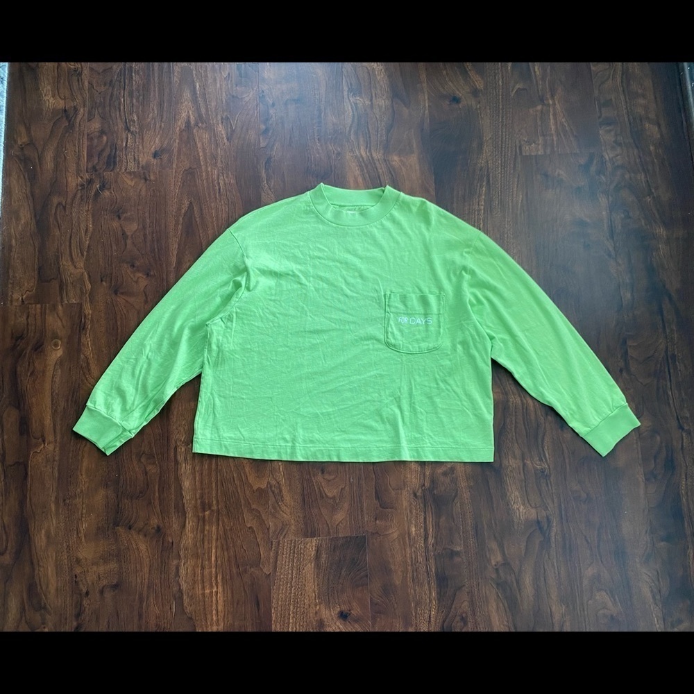 NWT Fordays For Days 90’s Crop Long Sleeve Pocket Tee Size Medium Green
